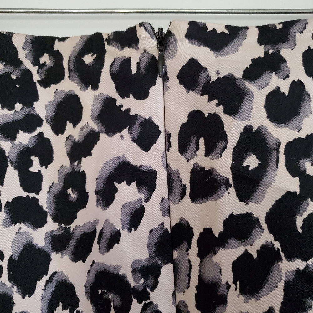 🌹Gorgeous Animal Print Pencil Skirt - Picture 5 of 8
